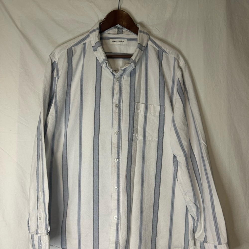 Men’s XL Aeropostale White and Blue Striped Button-Down Shirt